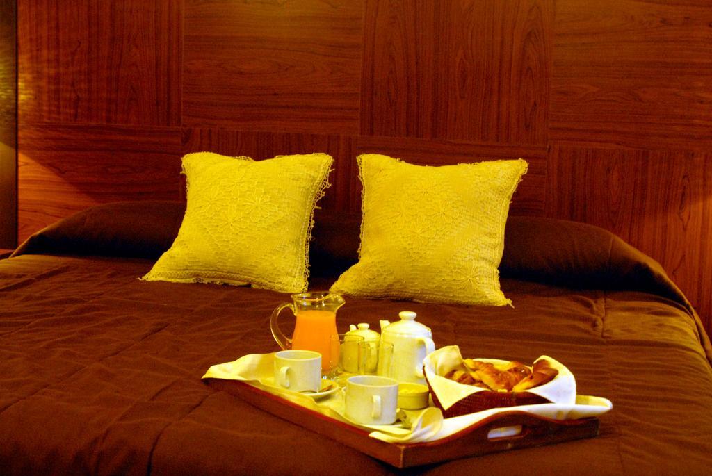 Suter Petit Hotel Сан Рафаел Екстериор снимка