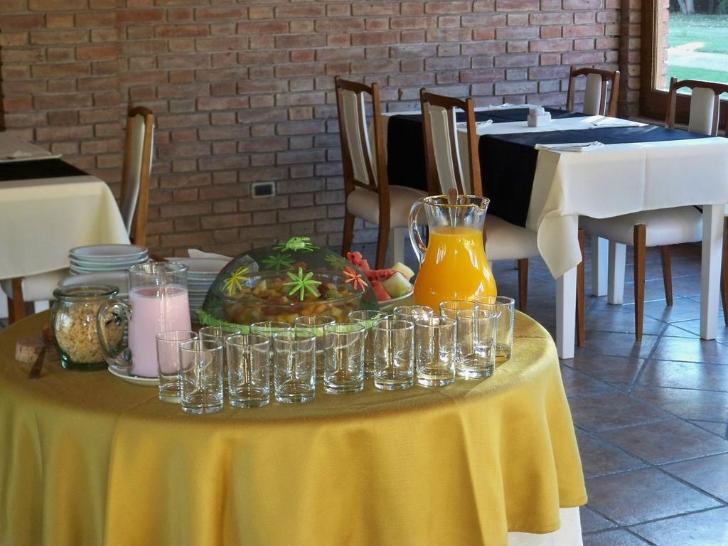 Suter Petit Hotel Сан Рафаел Екстериор снимка