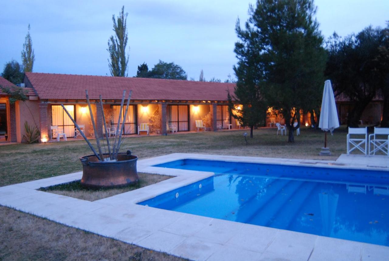 Suter Petit Hotel Сан Рафаел Екстериор снимка